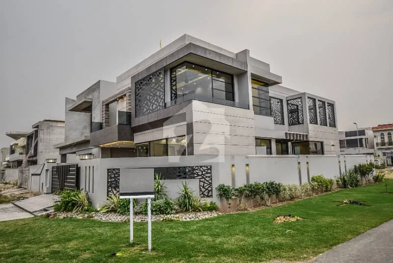 Spacious 5.5 Marla Corner House with 6 Kv Solar in DHA 9 Town - Block D