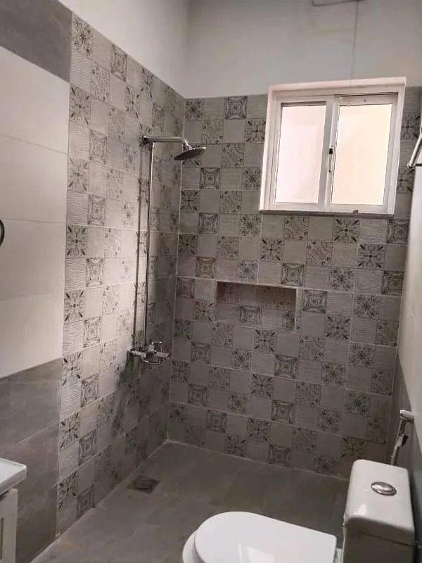 10 Marla House Available for Sale in Sector C1, Bahria Enclave Islamabad