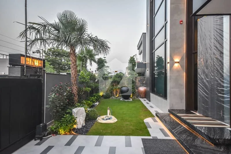 Newly Built 1-Kanal Designer Bungalow Close to Dolman Mall & G-University