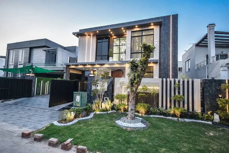 Stunning 1-Kanal Home Available in DHA Phase 6 Close to Commercial Area