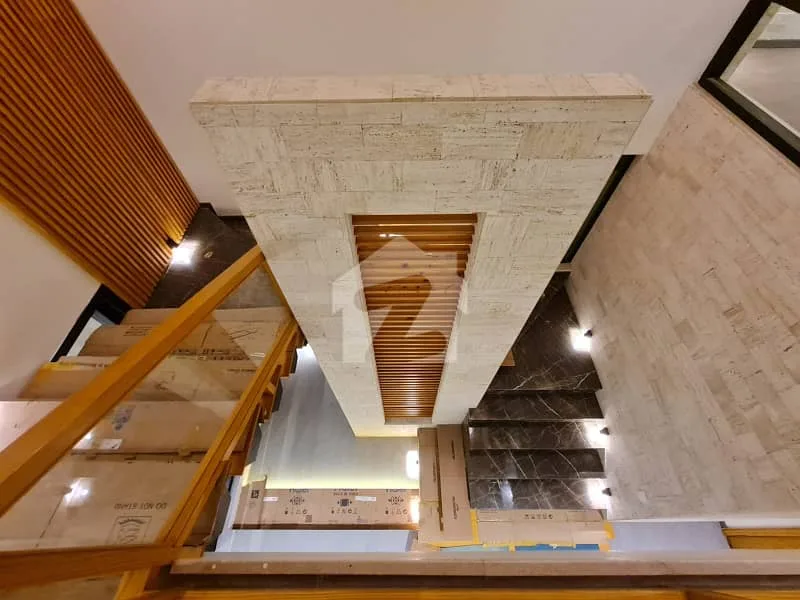 1 Kanal Stylish House Available in Sector C, Bahria Enclave Islamabad with 5 Bedrooms