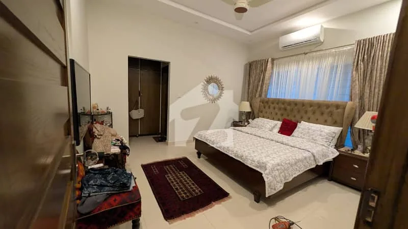Elegant 10 Marla Home with 20KW Solar in Bahria Enclave, Sector J