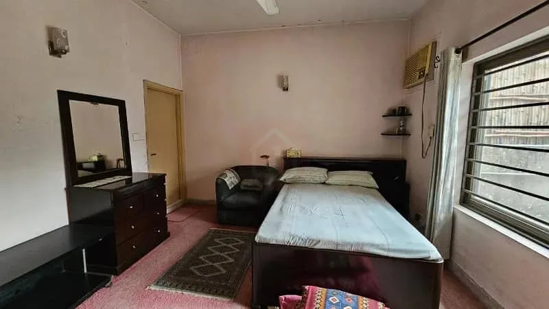House for Sale in Islamabad F-6 | 444 Sq. Yards | Renovation Opportunity