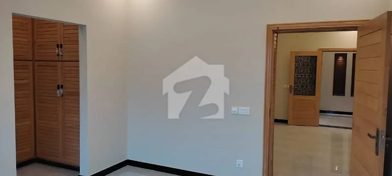 Stylish 10 Marla Home Available in Bahria Enclave Sector J, Islamabad