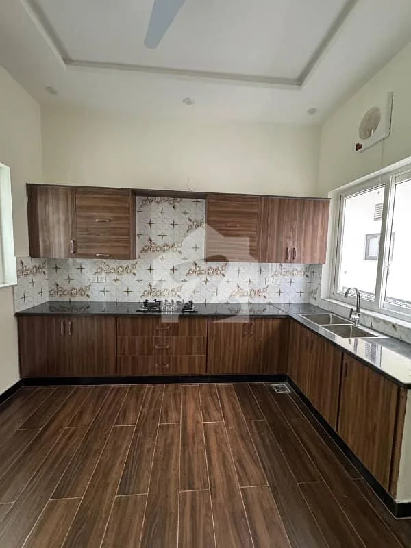 10 Marla House for Sale in Bahria Enclave Islamabad - Sector C2