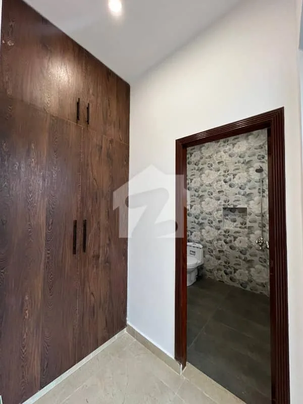 Stylish 5 Marla Home Available in Sector N, Bahria Enclave Islamabad - 3 Bedrooms