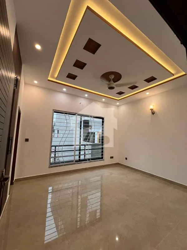 Stylish 5 Marla Home Available in Sector N, Bahria Enclave Islamabad - 3 Bedrooms