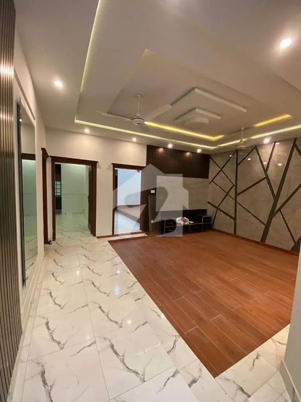 Spacious 4-Bedroom House with Double Kitchen in Bahria Enclave Sector C3