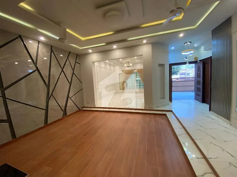 Spacious 4-Bedroom House with Double Kitchen in Bahria Enclave Sector C3