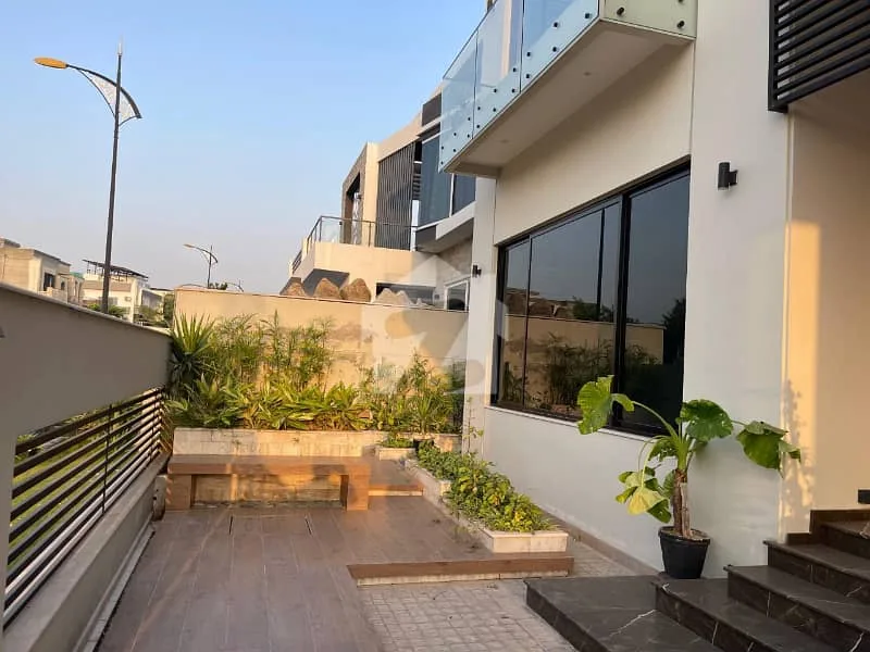 Stunning 1 Kanal House with 5 Bedrooms in Bahria Enclave, Sector C, Islamabad