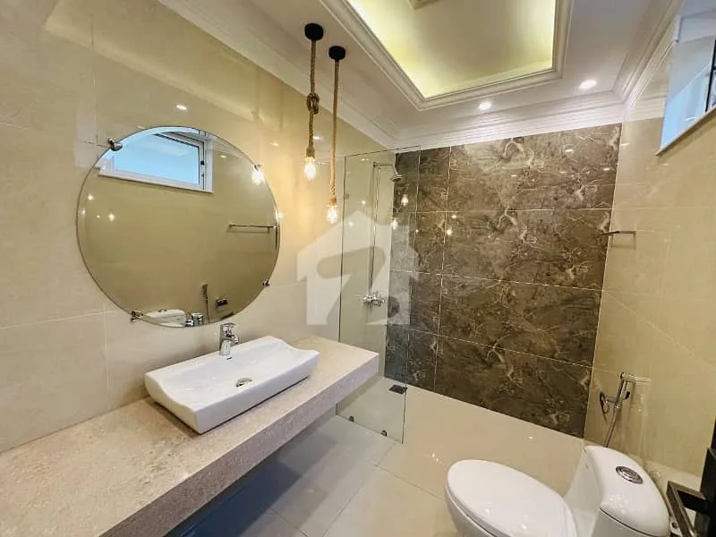 Stunning 10 Marla House Available in Bahria Enclave Islamabad Sector C1