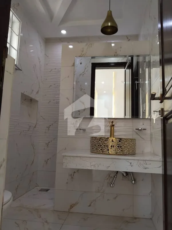 Stunning 10 Marla House Available for Sale in Bahria Enclave Sector C1