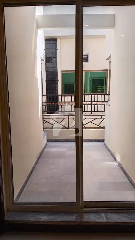 10 Marla House Available for Sale in Sector C1, Bahria Enclave Islamabad