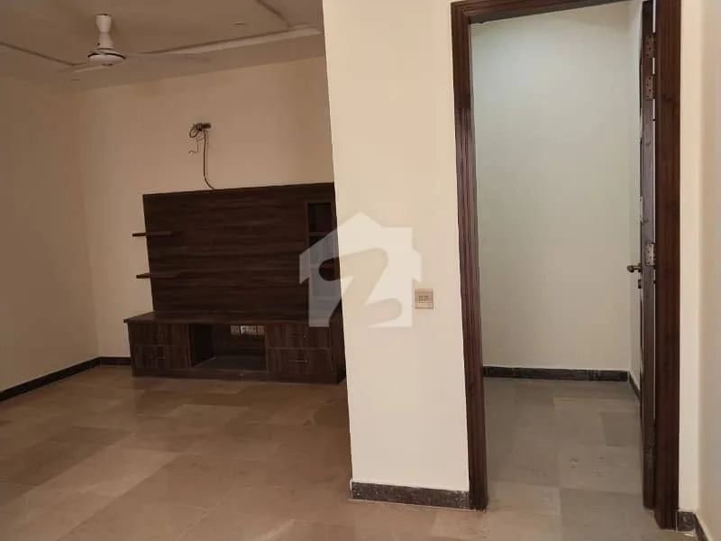 10 Marla House Available for Sale in Sector C1, Bahria Enclave Islamabad