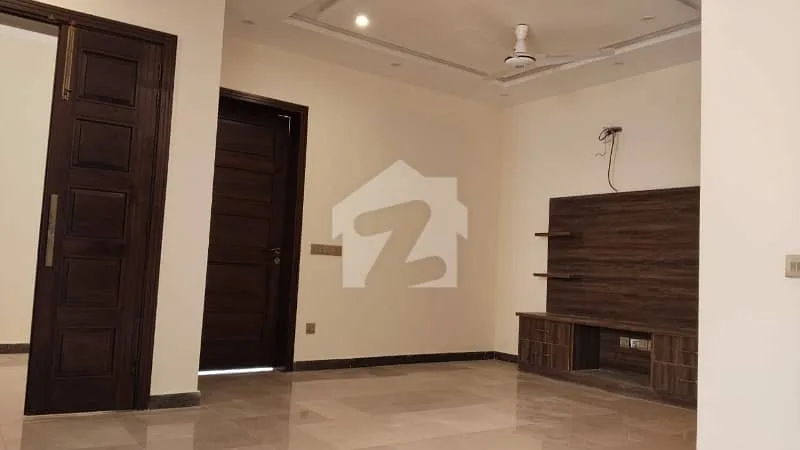 10 Marla House Available for Sale in Sector C1, Bahria Enclave Islamabad