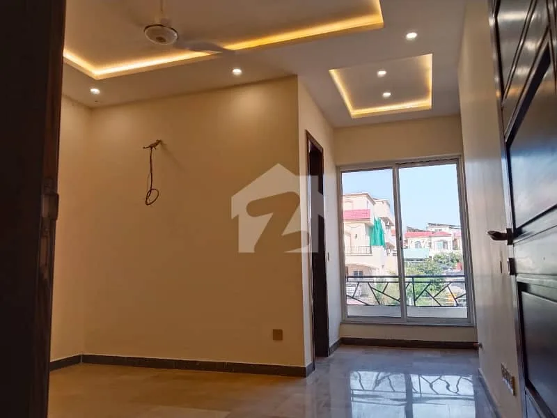 10 Marla House Available for Sale in Sector C1, Bahria Enclave Islamabad
