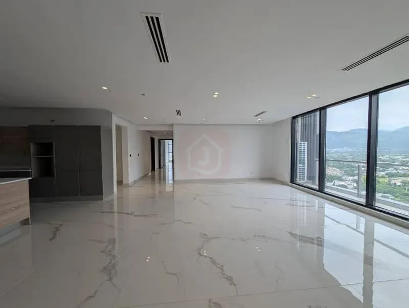 Office for Lease in Islamabad Blue Area with Parking