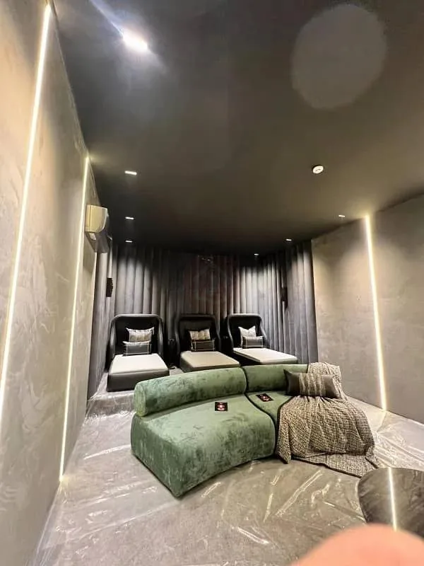 10 Marla Luxury House | Full Basement | Pool | Cinema Hall