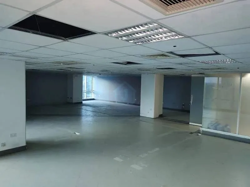 Office Available for Rent in Blue Area