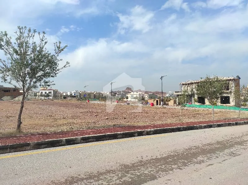 10 Marla Residential Plot Available in Bahria Enclave Sector M
