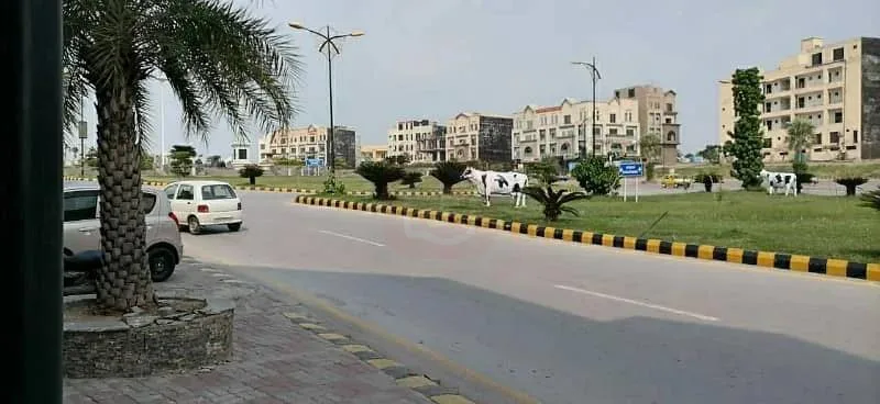 5 Marla Residential Plot Available in Sector H