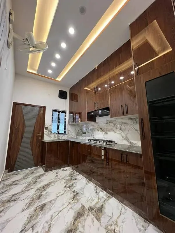 Stylish 5 Marla Home Available in Sector N, Bahria Enclave Islamabad - 3 Bedrooms