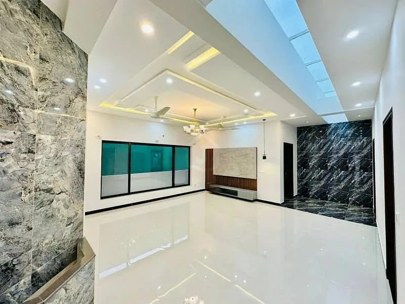 Newly Built Designer Home in Prime Location
