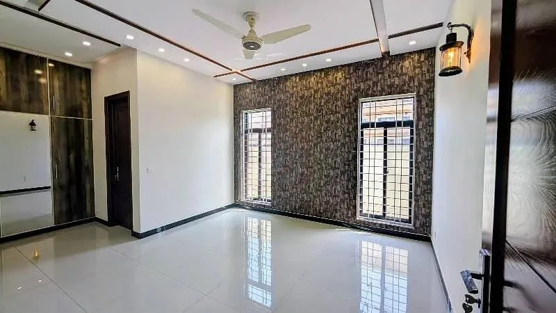 1 Kanal Stunning Home Available in DHA Phase 2, Islamabad