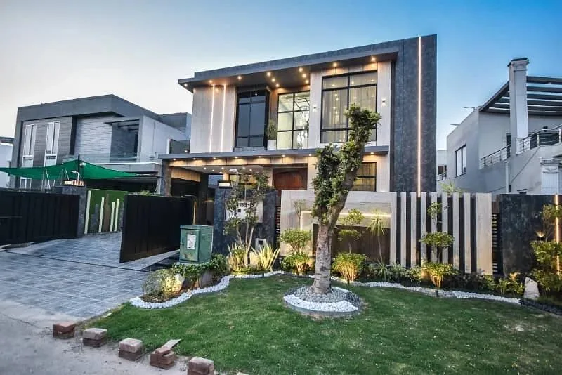 Stunning 1-Kanal Home Available in DHA Phase 6 Close to Commercial Area