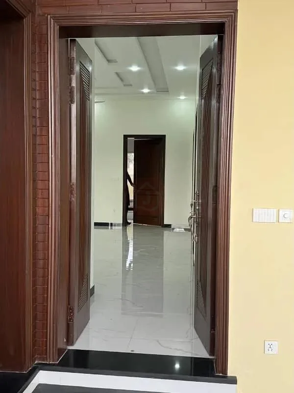 10 Marla House for Sale in Bahria Enclave Islamabad - Sector C2