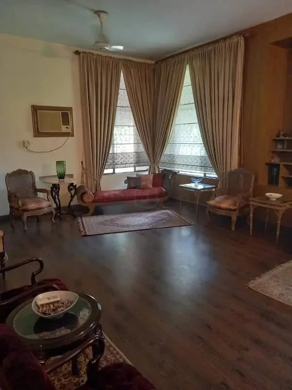 One Kanal Used Bungalow with 3 Bedrooms for Sale in DHA Lahore