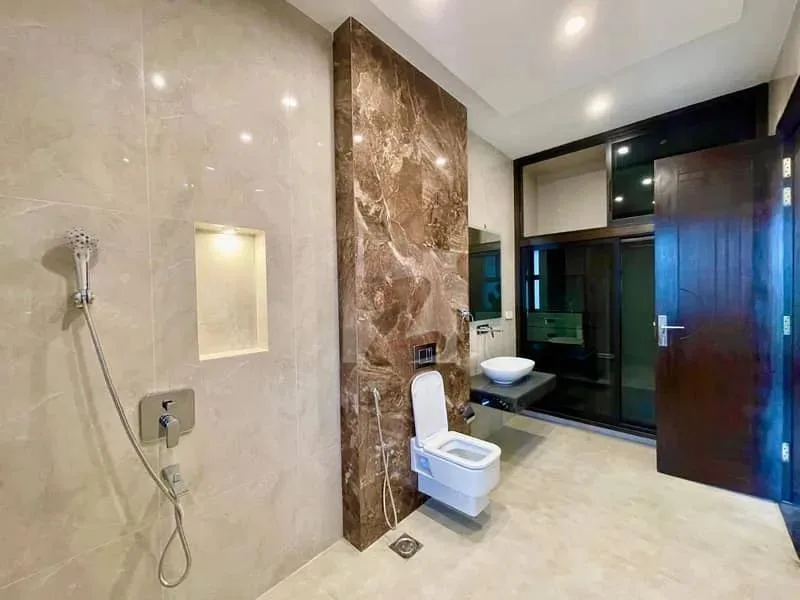 Elegant 1 Kanal Designer House in DHA Phase 2