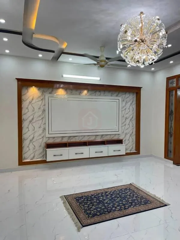 10 Marla House for Sale in Top City 1 - Block A
