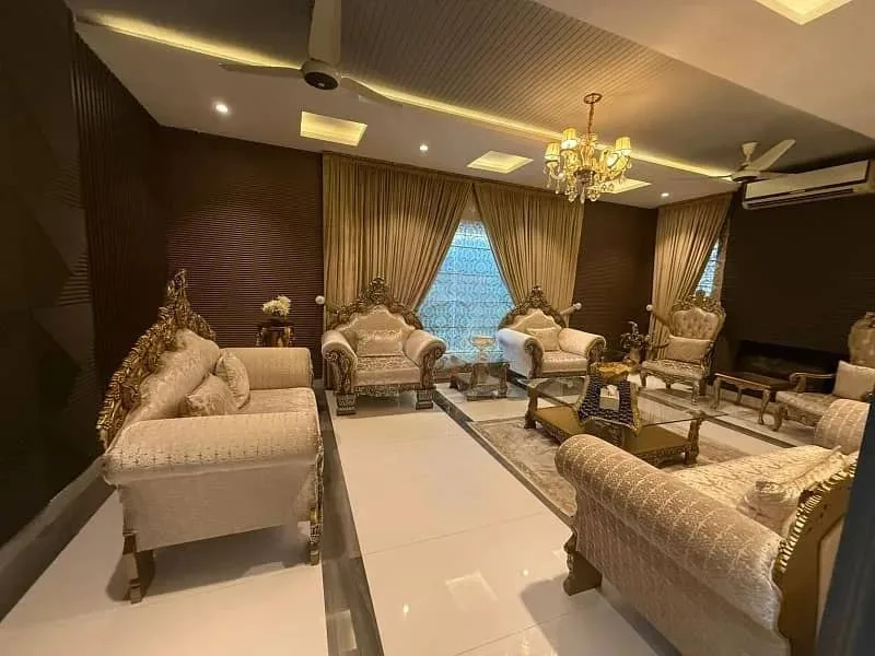 Luxurious Single Unit House for Sale in DHA Phase 5