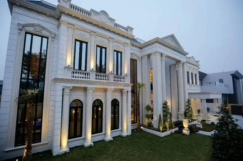Fully Furnished 2 Kanal Bungalow in DHA Lahore for Sale