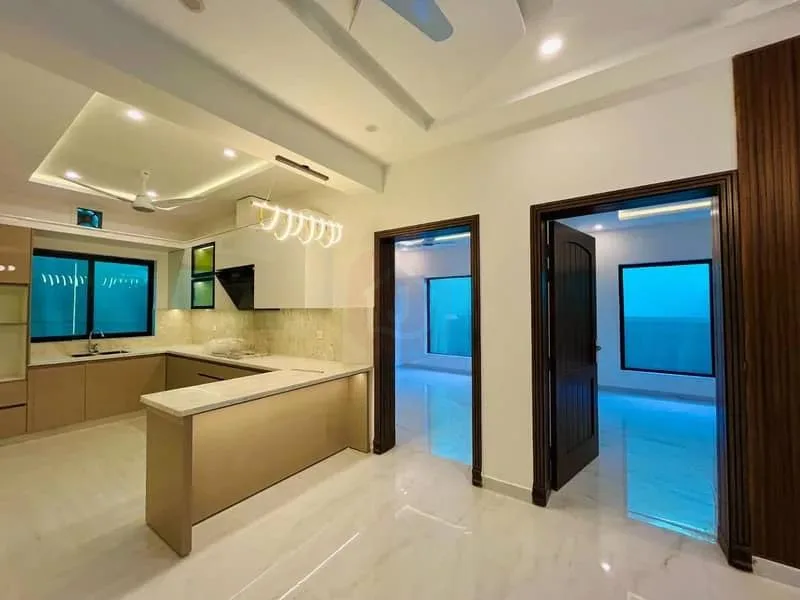 Exquisite 1 Kanal House with Pool for Sale