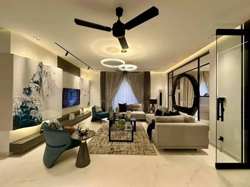 Stunning One Kanal Luxury Bungalow with Full Basement in DHA Lahore
