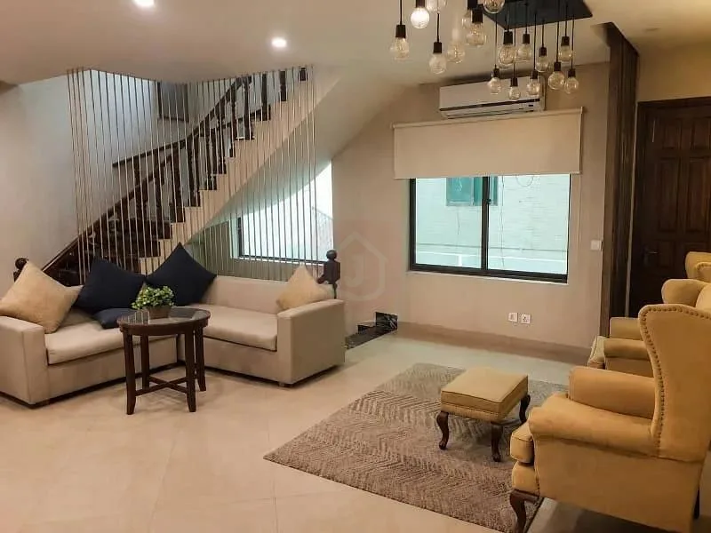 2 Kanal Old House Available for Sale in F-7 Islamabad