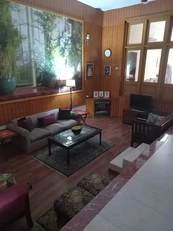 One Kanal Used Bungalow with 3 Bedrooms for Sale in DHA Lahore