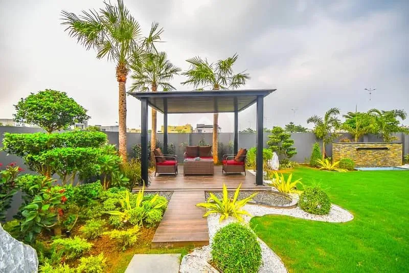 1 Kanal Stunning Lawn + 1 Kanal New Luxury Bungalow For Sale Near DHA Raya Fairways