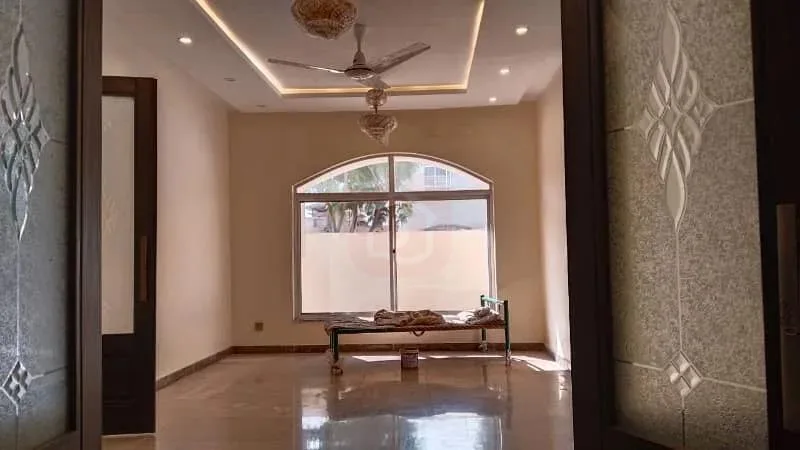 10 Marla House Available for Sale in Sector C1, Bahria Enclave Islamabad