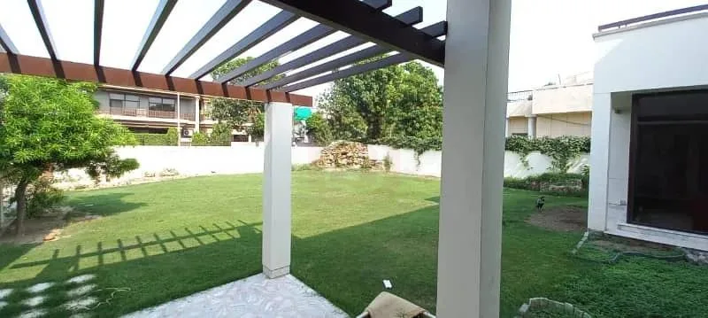 Stunning 2 Kanal Bungalow for Sale in DHA Lahore