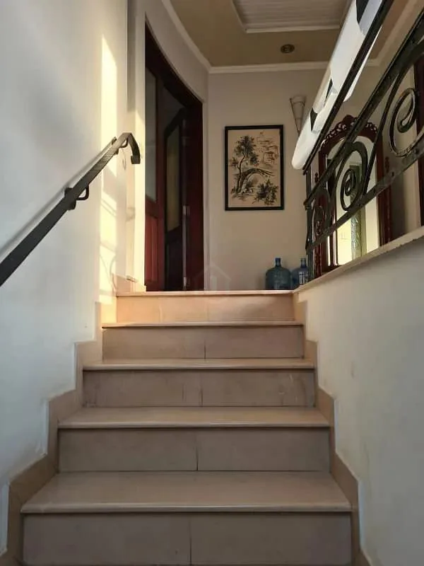 One Kanal Modern Bungalow with 6 Bedrooms for Sale in DHA Lahore