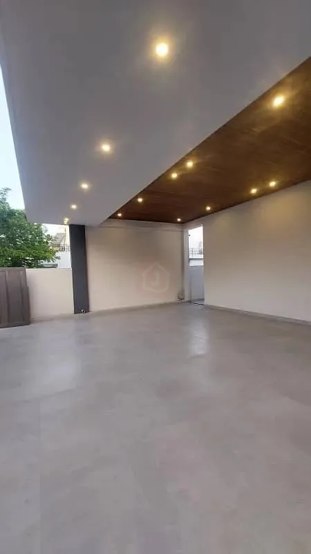 Stunning 1 Kanal Home Available in DHA Phase 2 Islamabad