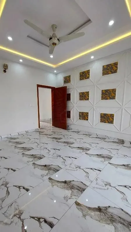 10 Marla House For Sale in Top City 1 - Block A