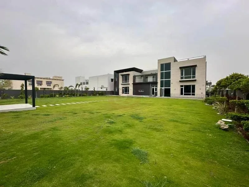 Exclusive 2 Kanal Luxury Bungalow with Pool in DHA Lahore