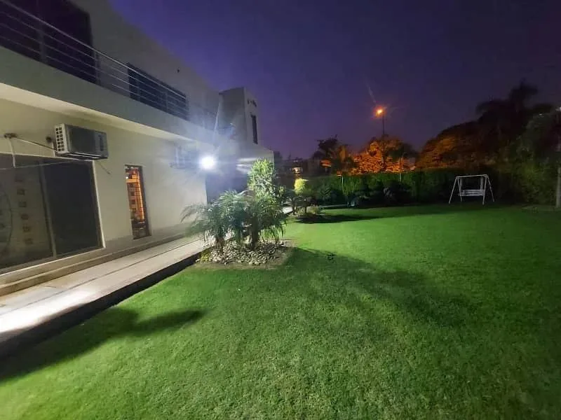 Contact Us to Purchase a 2 Kanal House in Lahore