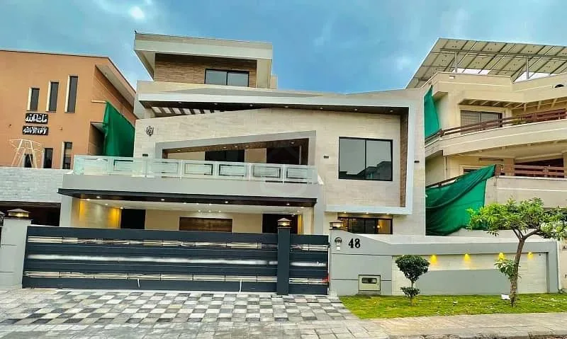 Newly Built Designer Home in Prime Location