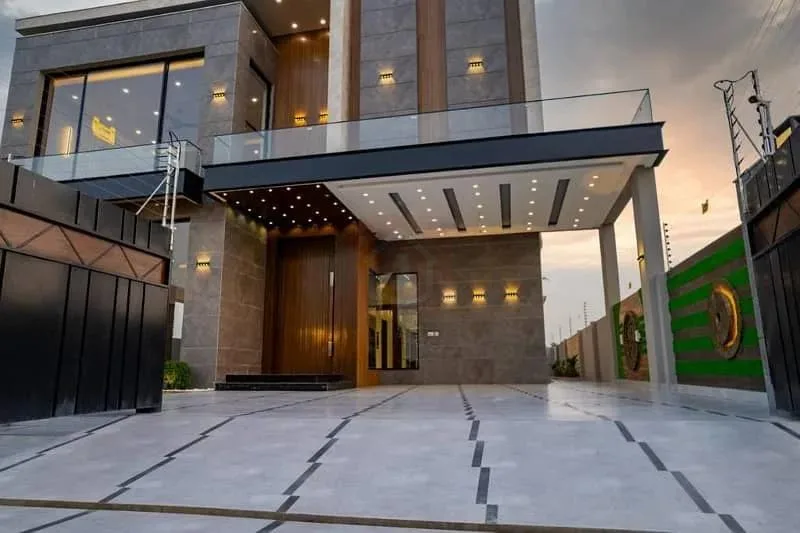 Stunning One Kanal Ultra-Modern Bungalow for Sale in DHA Lahore