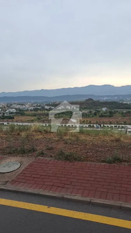 8 Marla Boulevard Plot Available in Sector F1